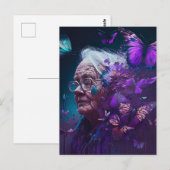 Carte postale Femme Âgée Avec Papillons Violets (Devant / Derrière)