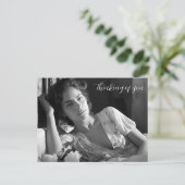 Carte Postale Femme allongée dans le lit B&W photo (Debout devant)