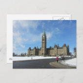 Carte Postale Femme au Parlement canadien à Ottawa (Devant / Derrière)