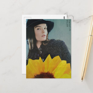 Carte Postale Femme au tournesol charmé en collage