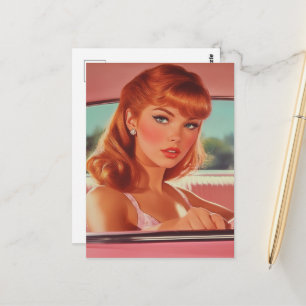 Carte Postale Femme aux cheveux roux dans une voiture rose