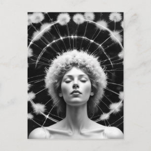 Carte Postale Femme avec la Couronne des Dandelions