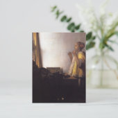 Carte Postale Femme avec un collier de perle (Debout devant)