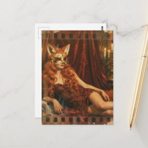 Carte Postale Femme dans un masque de renard