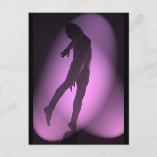 Carte Postale Femme en rose (Devant)