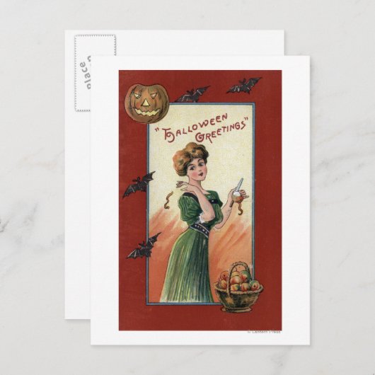 Carte Postale Femme en vert robe Peeling Pomme (Devant / Derrière)