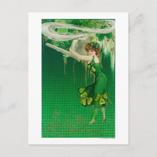 Carte Postale Femme en vert tenant une scène de tuyau (Devant)