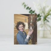 Carte Postale Femme et cheval (Debout devant)