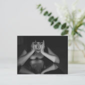 Carte Postale Femme et miroir (Debout devant)