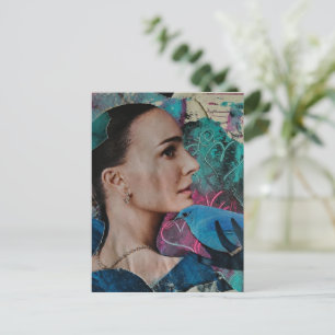 Carte Postale Femme magnifique avec un oiseau bleu Collage surré