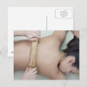 Carte Postale Femme recevant un traitement spa (Devant / Derrière)