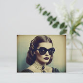 Carte Postale femme rétro vintage (Debout devant)