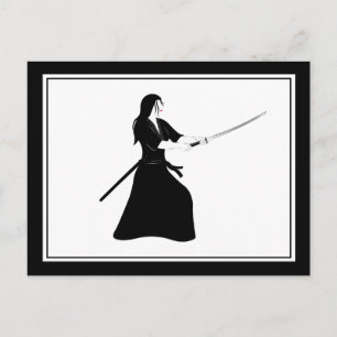 Carte Postale Femme Samurai guerrière avec épée