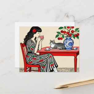 Carte Postale Femme savoure son thé avec son chat dans une robe