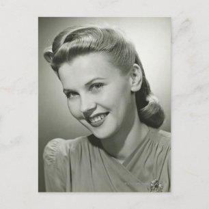 Carte Postale Femme souriante 2