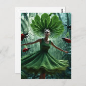 Carte Postale Femme tournoyant dans une robe faite de bestiole p (Devant / Derrière)