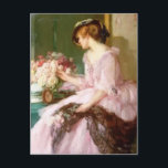 Carte Postale Femme Victorienne vintage Avec Bouquet<br><div class="desc">Femme victorienne vintage avec bouquet.</div>
