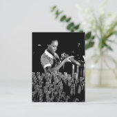 Carte postale Femmes 2ème guerre mondiale en front (Debout devant)