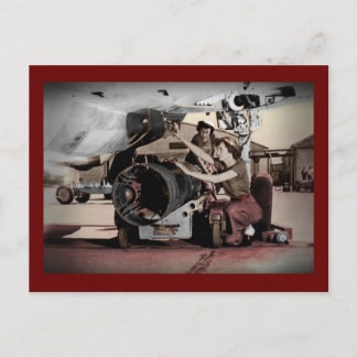 Carte Postale Femmes 2ème guerre mondiale travaillant dans un av