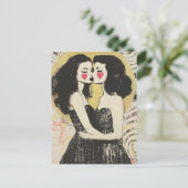 Carte Postale Femmes amoureuses s'embrassant dans des robes noir (Debout devant)
