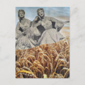 Carte Postale Femmes chantant dans un champ de blé Collage (Devant)
