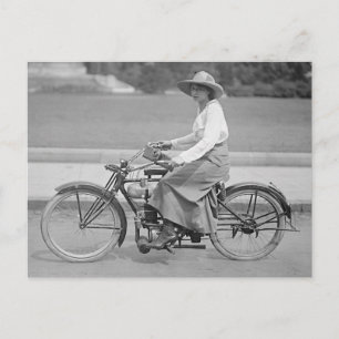 Carte Postale Femmes en moto photo vintage