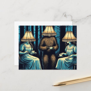 Carte Postale Femmes et Sasquatch dans la forêt Lampshade Casque