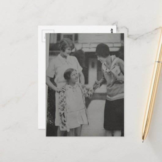 Carte Postale Femmes et une fille de style rétro (Devant/Arrière en situation)