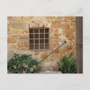Carte Postale Fenêtre et mur en pierre ancienne, Pienza, Italie