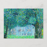 Carte Postale Ferme Gustav Klimt en Haute-Autriche<br><div class="desc">Carte postale représentant la peinture à l’huile de Gustav Klimt Farmhouse in Upper Austria (1911), également connue sous le nom Farmhouse in Buchberg. Une ferme en bois se découvre à travers des arbres verts et un pré de belles fleurs roses, jaunes, bleues et oranges. Un cadeau merveilleux pour les amateurs...</div>