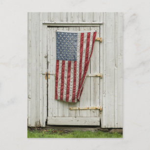 Carte Postale Fermes   Porte Blanche Avec Drapeau Américain