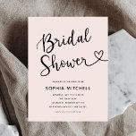 Carte Postale Fête des mariées cardiaque minimaliste simple<br><div class="desc">Faites preuve de simplicité et d'élégance grâce à notre invitation minimaliste à la douche nuptiale. Le titre "Fête des mariées" est délicatement écrit en écriture décontractée, accompagné d'un tourbillon subtil et d'un motif cardiaque. Célébrez la future mariée avec style avec cette invitation sobre mais charmante, parfaite pour donner le ton...</div>