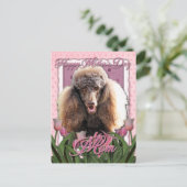 Carte Postale Fête des mères - Tulipes roses - Poodle - Chocolat (Debout devant)