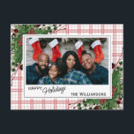 Carte Postale Feuillage botanique des baies vitrées vertes<br><div class="desc">Unique, classique, tendance, jolie et décorative Carte de vacances. Joy Holidays salue le texte et l'espace pour customiser ou personnaliser avec une photo, nom de famille (ou noms individuels) et message de votre choix. encadré de baies rouges de vin de Bourgogne et de bouquets de fleurs vert foncé sur un...</div>