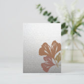 Carte Postale Feuille en bronze de Ginkgo sur le motif argenté (Debout devant)