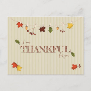 Carte Postale Feuilles d'automne sur la ligne de vêtements