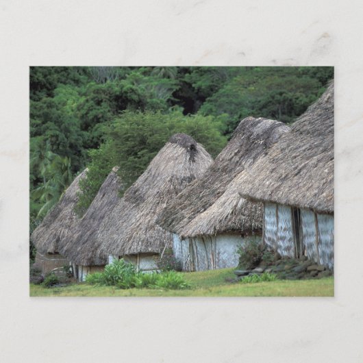 Carte Postale Fidji, Viti, maisons traditionnelles de huttes. (Devant)