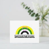 Carte Postale Fierté skoliosexuelle (Debout devant)
