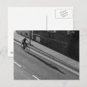 Carte Postale Fille à bicyclette NB (Devant / Derrière)