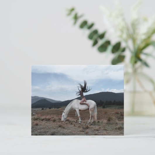Carte Postale Fille à cheval (Debout devant)