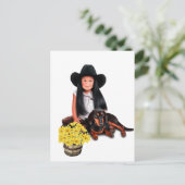 Carte Postale Fille amérindienne avec Dachshund (Debout devant)