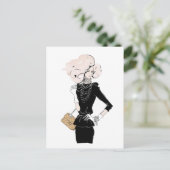 Carte Postale Fille aux cheveux blonds de mode en noir (Debout devant)