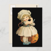 Carte postale Fille Carving Apple Halloween (Devant / Derrière)