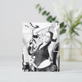 Carte postale Fille Dancer Chill Floor (Debout devant)