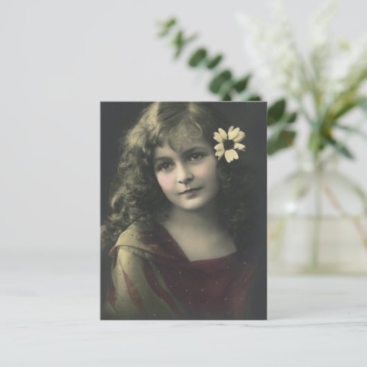 Carte Postale Fille Douce Avec Fleur (Debout devant)