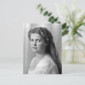 Carte Postale Fille du tsar de Russie, grande-duchesse Maria (Debout devant)