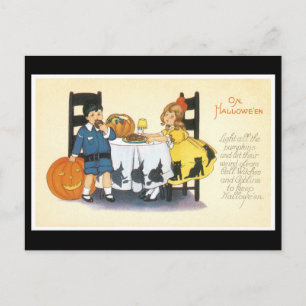Carte Postale Fille en robe de chat noire Halloween