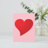 Carte Postale Fille moderne à gros coeur rose mignon Valentine (Debout devant)