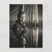 Carte Postale Fille noire et blanche au pont Double exposition (Devant)