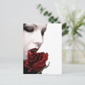 CARTE POSTALE FILLE VAMPIRE (Debout devant)